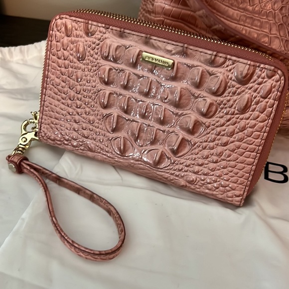 Brahmin purse and wallet set - Picture 4 of 16